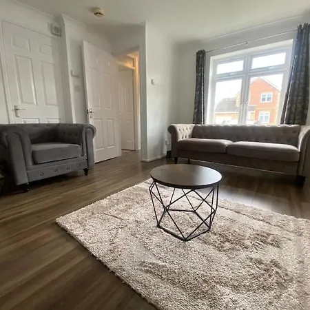 Charming 3Bed House In Strood Villa Wainscot Exterior photo