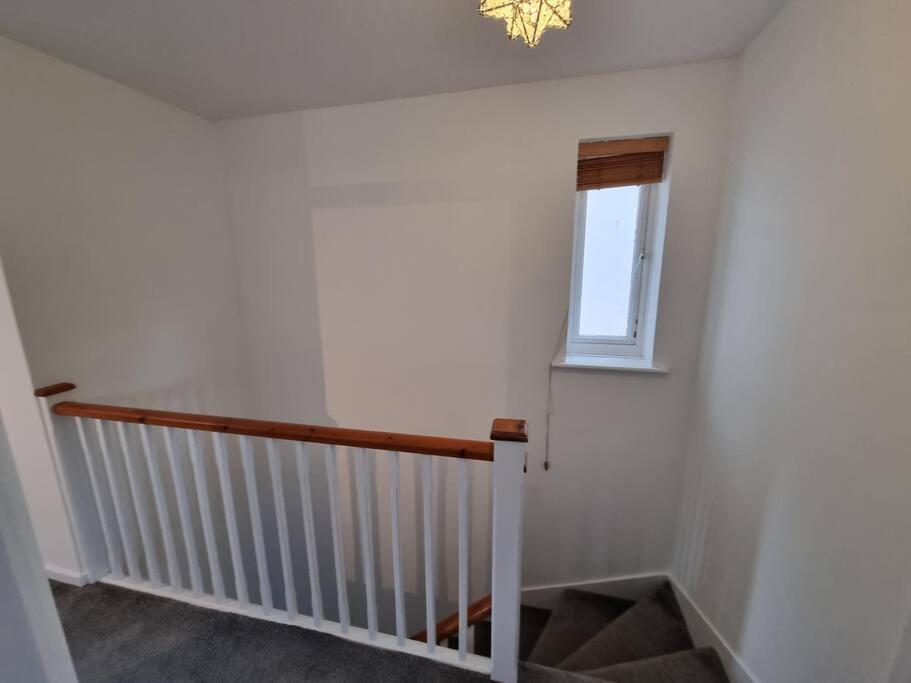 Charming 3bed House In Strood Holiday home *